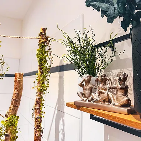 Nerd - Gaestezimmer In Alter Garage Homestay *