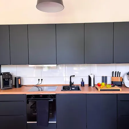 Nerd - Gaestezimmer In Alter Garage *